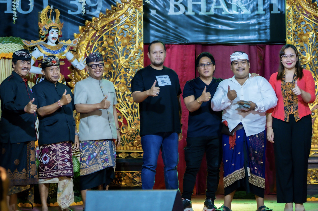 Bupati Hadiri HUT Ke-39 ST. Bhakti Karya, Banjar Badung, Munggu